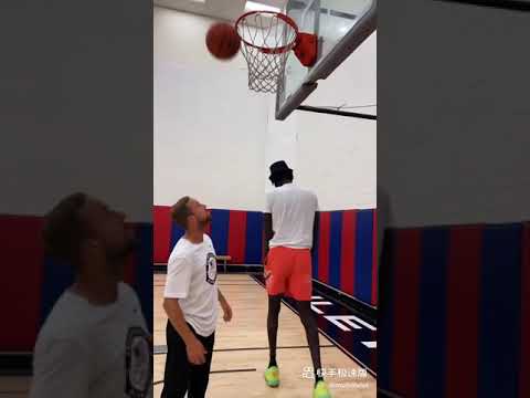 هذا هوه طول لاعبي كره السلة مقاطع تيك توك الصين