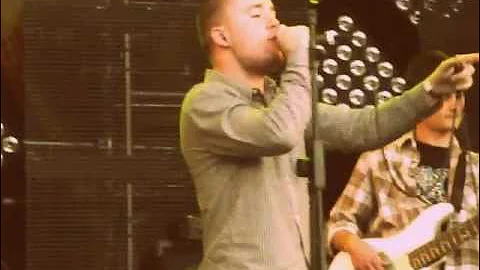 Maverick Sabre singing Let Me Go - Thetford Forest 14.07.11