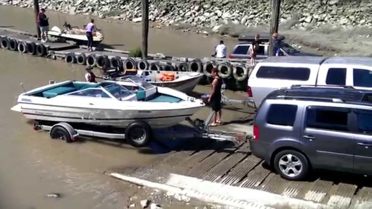 youtube boat launch fails boating fail everyone is getting wet you got to watch youtube boat launch fails boating fail everyone is getting wet you got to watch