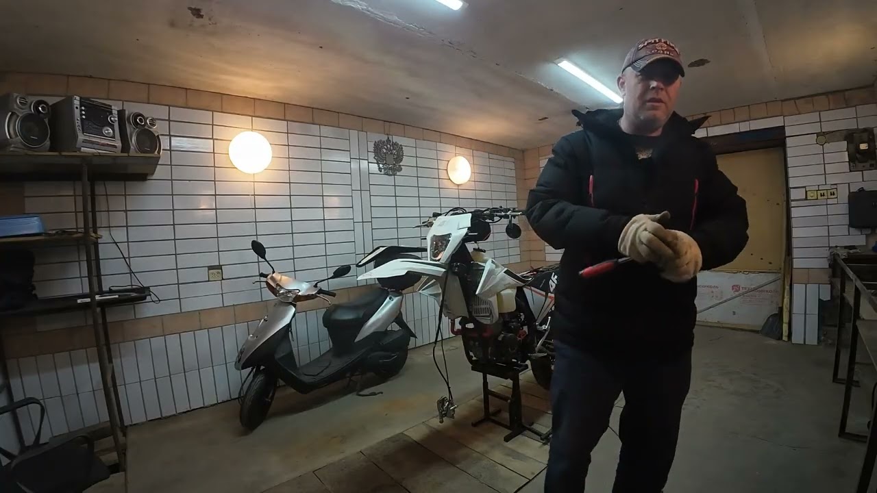 КРОСС ТРЕК 300 разбор подготовка к замене масла в подвеске !!