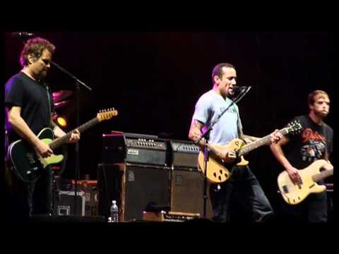 Ben Harper - Waiting On A Sign (live Villafranca 2011)