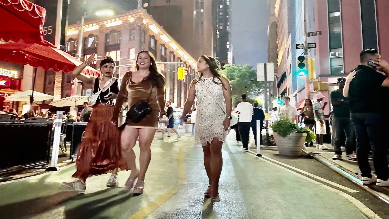 Manhattan Nightlife Tour | Weekend Walk in NoMad & East Village (4K)