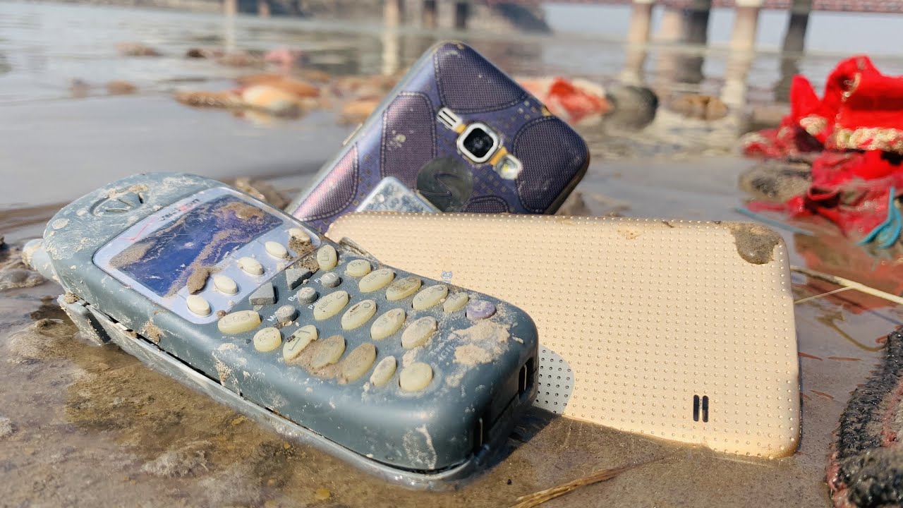 Found a very old phone in the river | Destroyed phone restoration - YouTube