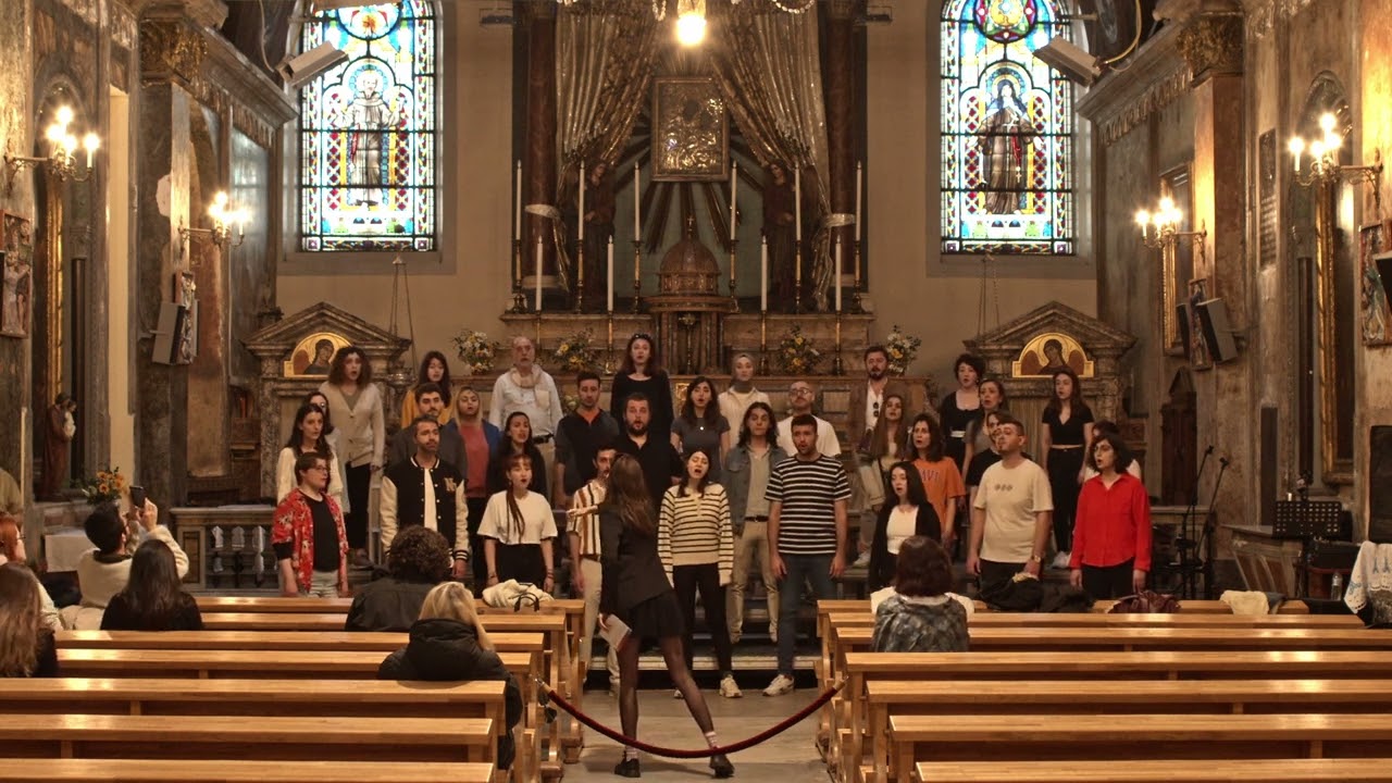 Koro İstanbul - Tábortüznél (L. Bárdos)