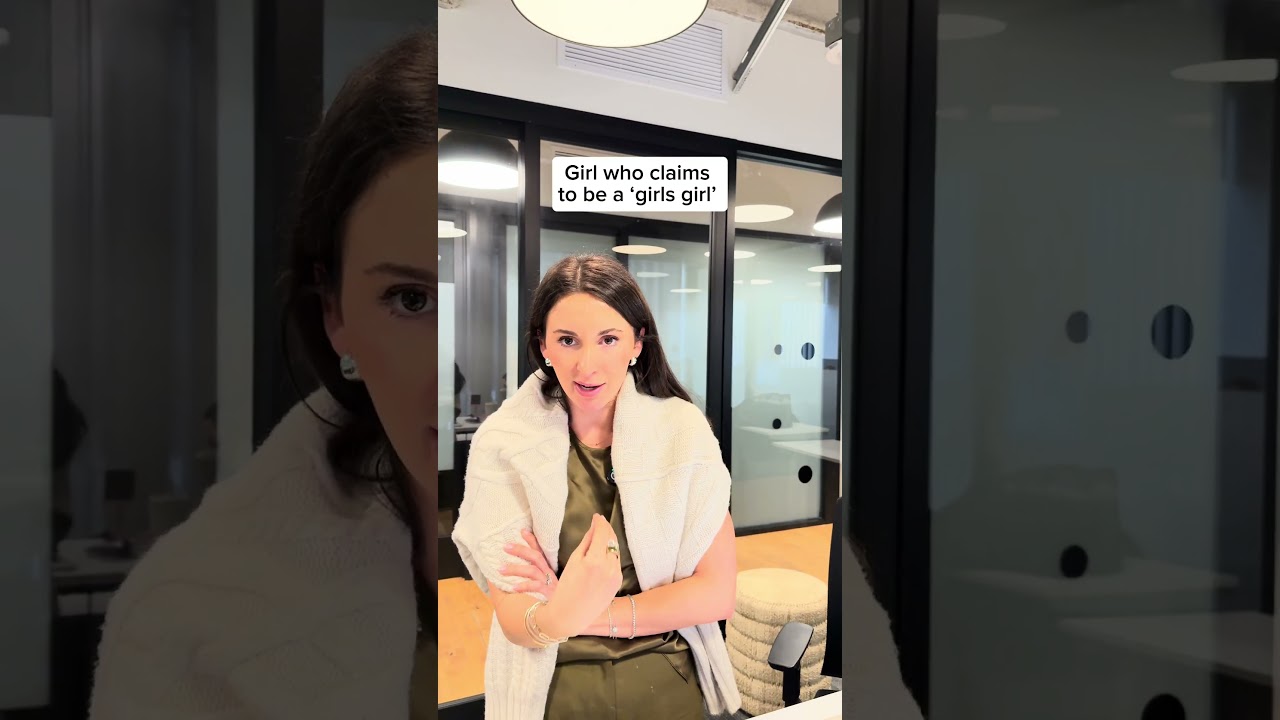 She CANNOT be trusted #girlsgirl #coworkers #comedy