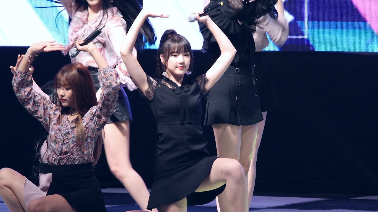 [4K] [181003] 여자친구 GFRIEND (예린 Yerin) - 밤 Time for the moon night (화성시민 야외음악회) 직캠/Fancam by PIERCE