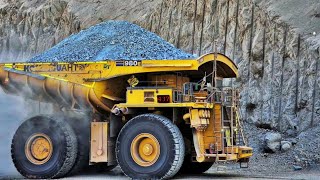 The Largest Komatsu 980E truck Competes in Mining