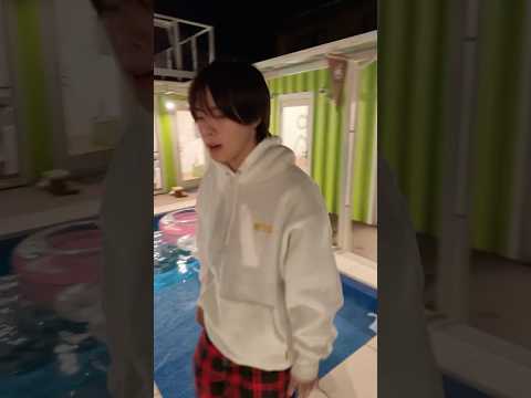 トイレから戻ってきた息子"琉ちゃろ"にプールサイドでいきなり#BEFIRST #boomboomback 流してみたら... #shorts #琉ちゃろ
