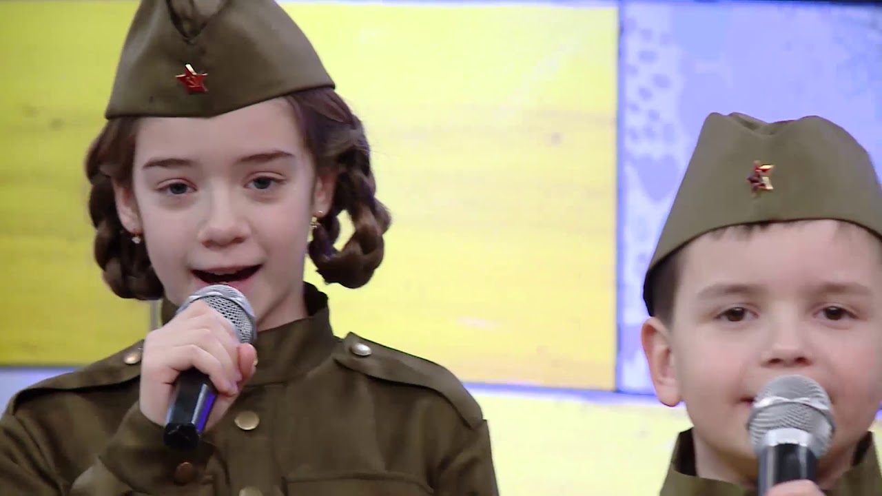 Песни на 9 мая старшая группа детский. Таджикские дети поют Смуглянку. С добрым утром малыши день Победы. Дети поют песни на 9 мая. Дети поют на день Победы устное собеседование.