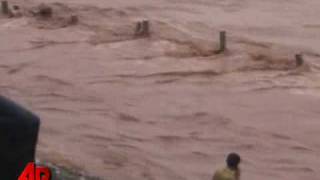 Raw Video: Deadly Floods Sweep Across Pakistan