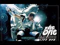 Capture de la vidéo Jay Chou 周杰伦2002台北The One演唱会  补帧 完整版