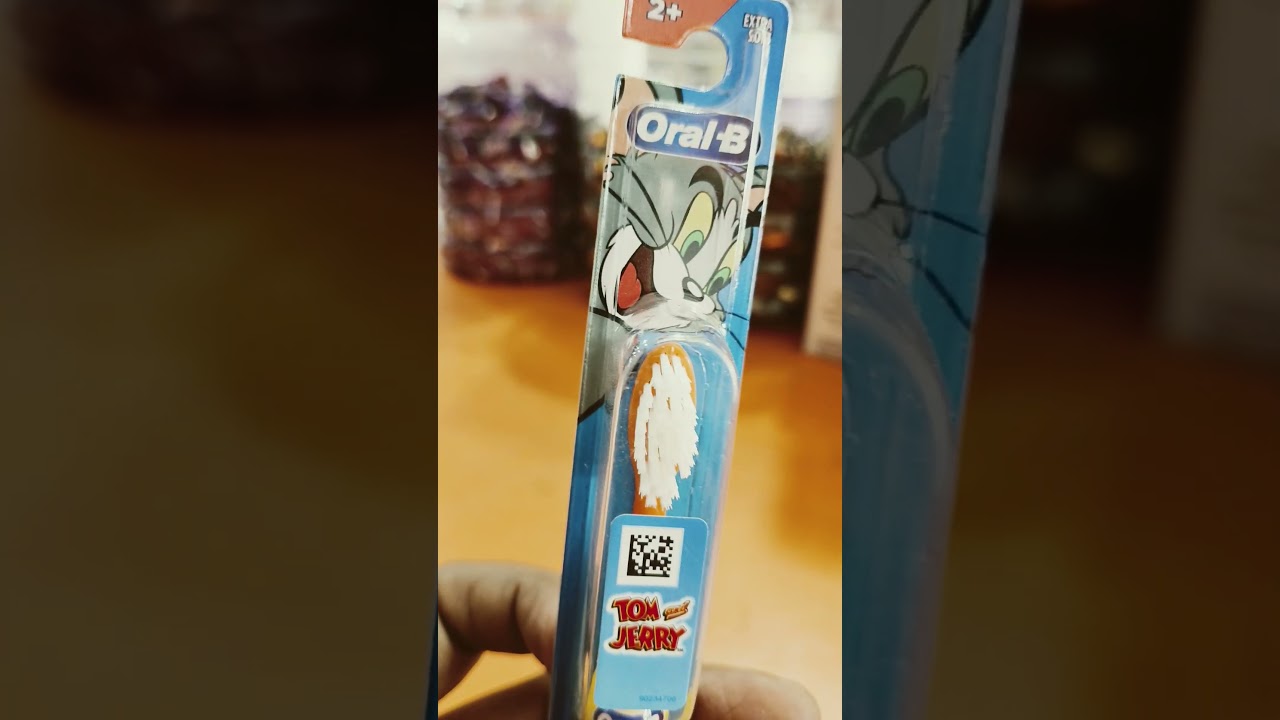 Oral-B Tom and Jerry brush 