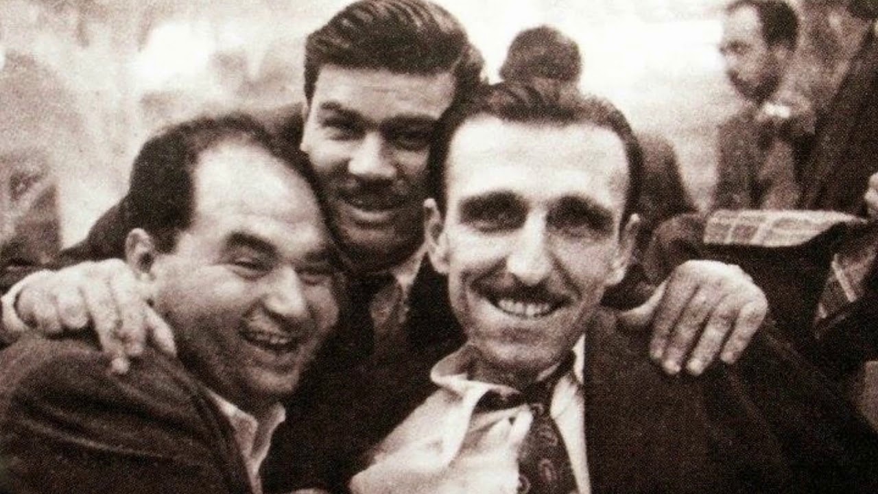 Ο παγωτατζής - Χατζηχρήστος Απόστολος, Παπαϊωάννου Γιάννης