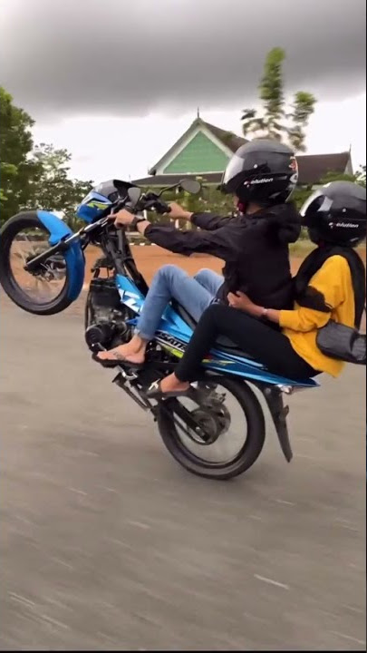 Satria Fu keren romantis bareng doi//YT Ahmad Nauril Hamzah