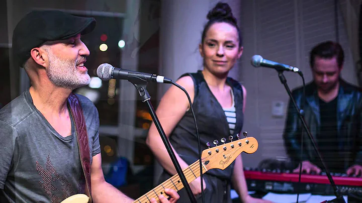 Lindsay Martell & Tomasz Betka "Living Here"