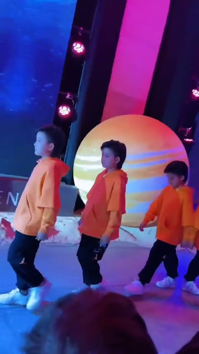 tian Zhi Wen are feeling shy