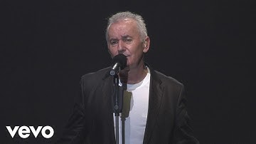 Victor Manuel - Nada Sabe Tan Dulce Como Su Boca (En Directo)