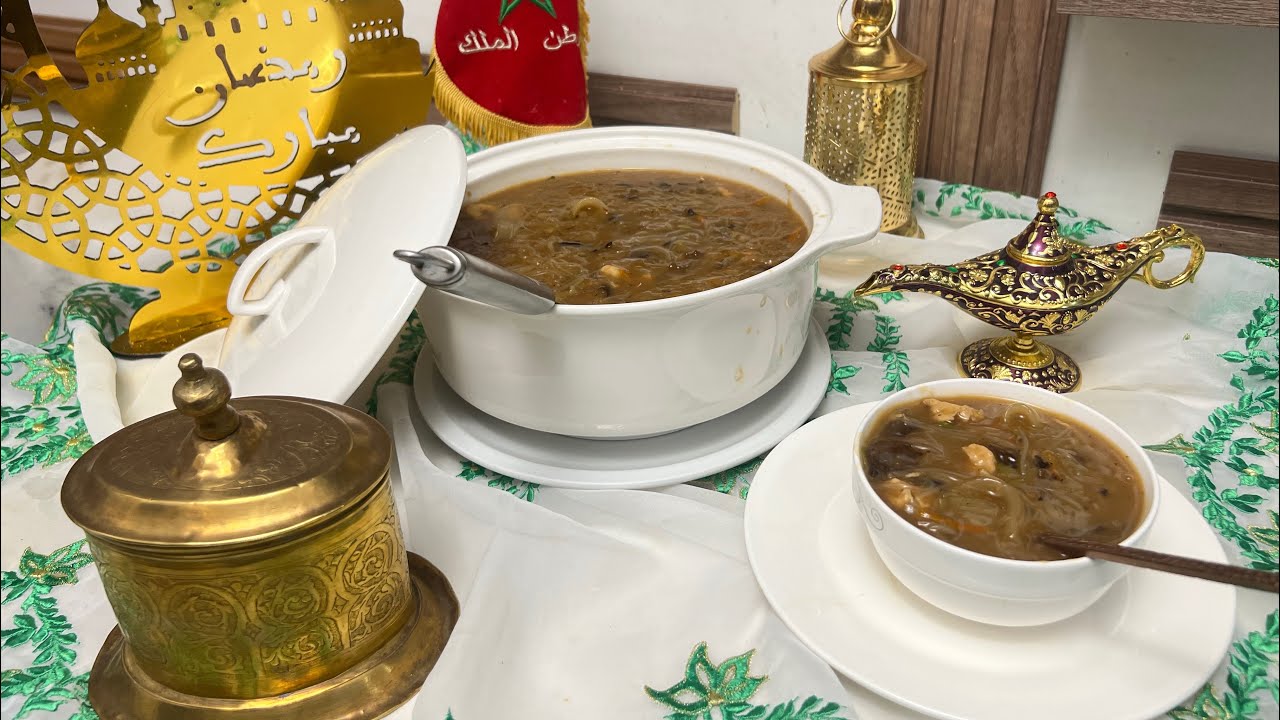 الشربة الأسيوية بالخضر عالم آخر لذة و مذاق لا يقاوم هادي خاصكوم تصوبوها غادي توليو مدمنين عليها 