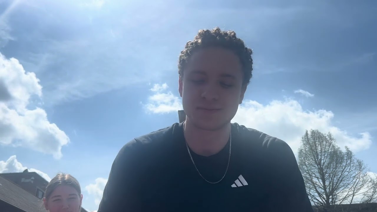 I’ll follow the sun: Bellarmine students enjoy warm weather