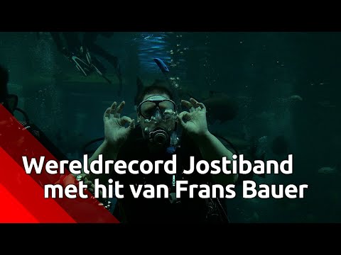 Jostiband scoort met hit van Frans Bauer onder water (foto: Omroep Brabant)