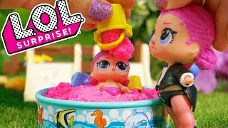 LOL Surprise Dolls Sisters Play in the Park with an LOL Lil and Unboxings!