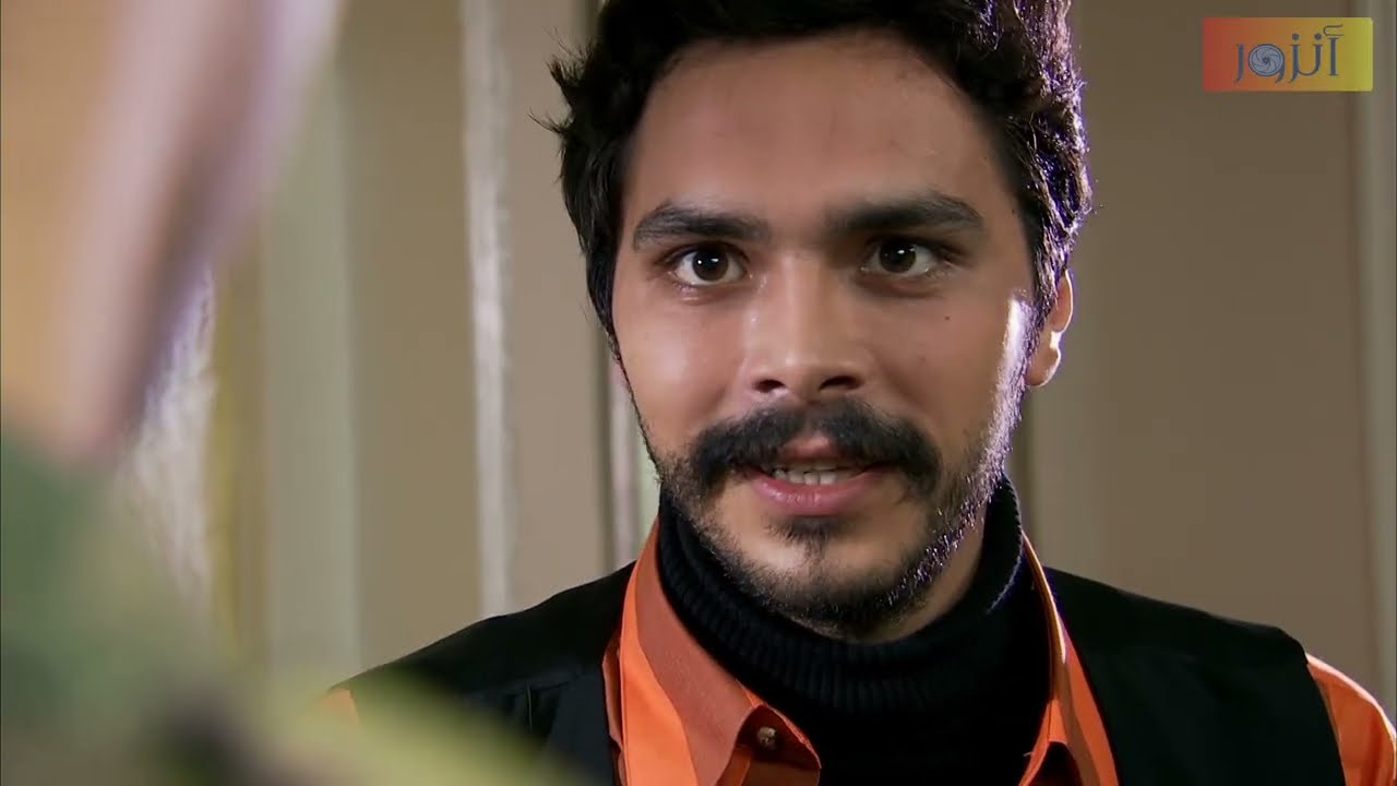 بعد ما رفع السلاح على واحد من عناصر الجيش اتذكر انه بيعرفه وباس ايديه - الفريق الأول 3