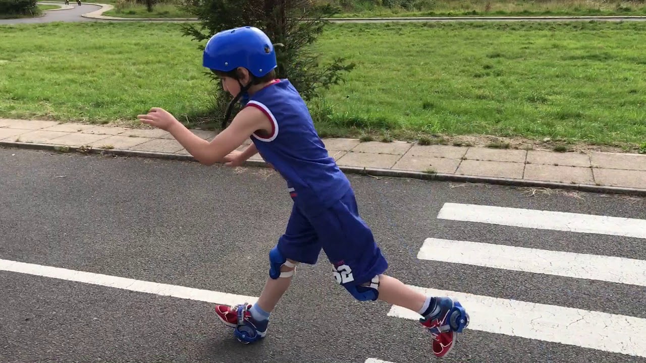 hamleys roller shoes