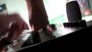 Biizox - Flat Beat On Microkorg