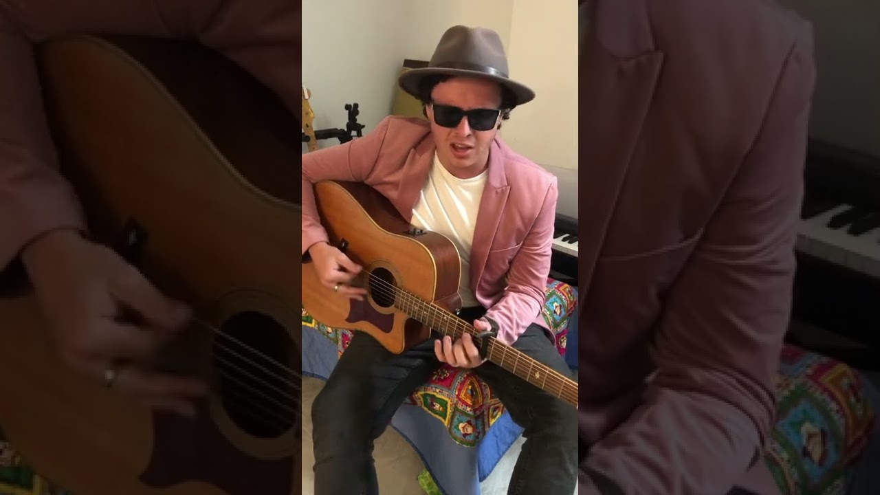 Can’t stop falling in love - Cyan Benson (Elvis Presley cover)