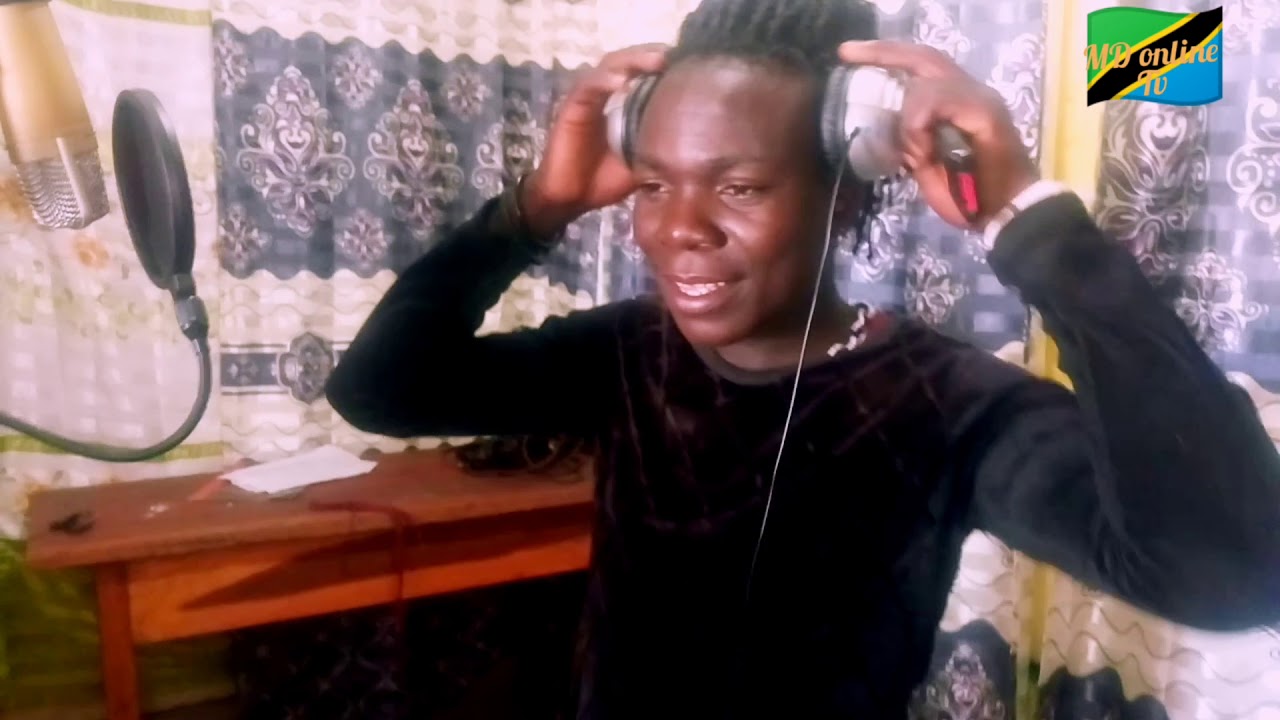 Msukuma Nungula 7 aimba nyimbo ya kuwasifia waganaga