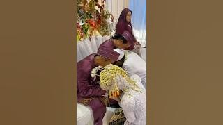 detik detik sungkeman pengantin sunda 🥹 #wedding #adatsunda #sundapisan #masukberanda #shortvideo