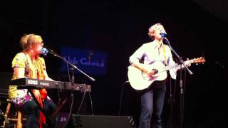 Video thumbnail of "Catie Curtis - Soulfully"