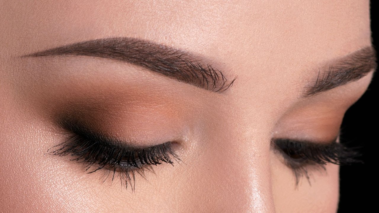 3. Step-by-Step Tutorial for a Blonde Hair and Smokey Eye Makeup Look - wide 4