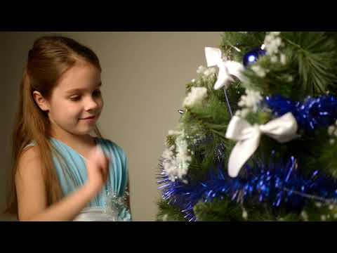 مشهد فتاة صغيرة سعيدة مقاطع بدون حقوق الطبع والنشر