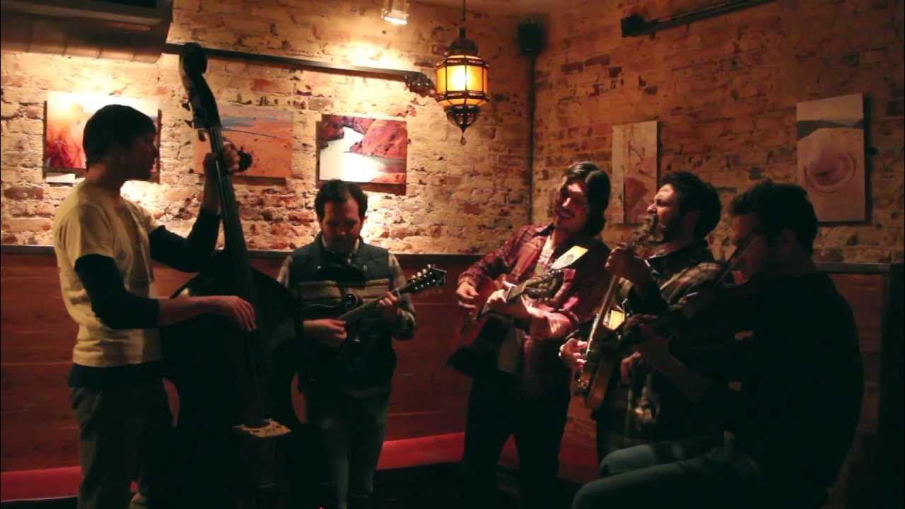 The Brothers Comatose - "Valerie" (Amy Winehouse/ Zutons Cover) The Brothers Comatose - "Valerie" (Amy Winehouse/ Zutons Cover)