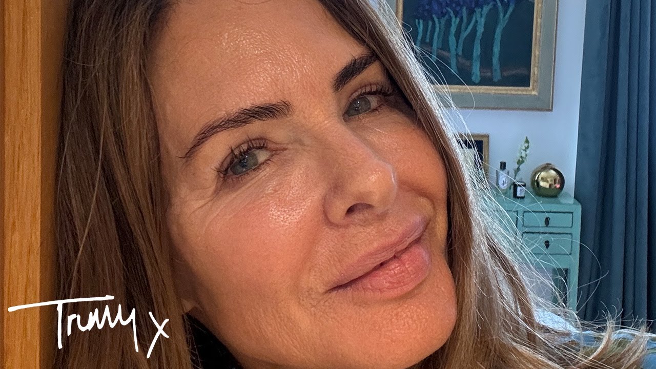 Trinny’s Five-Minute Morning Routine | Skincare | Trinny