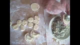 Вареники с картошкой и грибами. Тесто на вареники.Рецепт.Vareniks with potatoes and mushrooms. Вареники с картошкой и грибами. Тесто на вареники.Рецепт.Vareniks with potatoes and mushrooms.