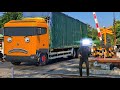 Disini Markasnya Truk Kontainer, Truk Molen, Dump Truk, Truk Oleng, Truk Hino Mirip Frank Tayo