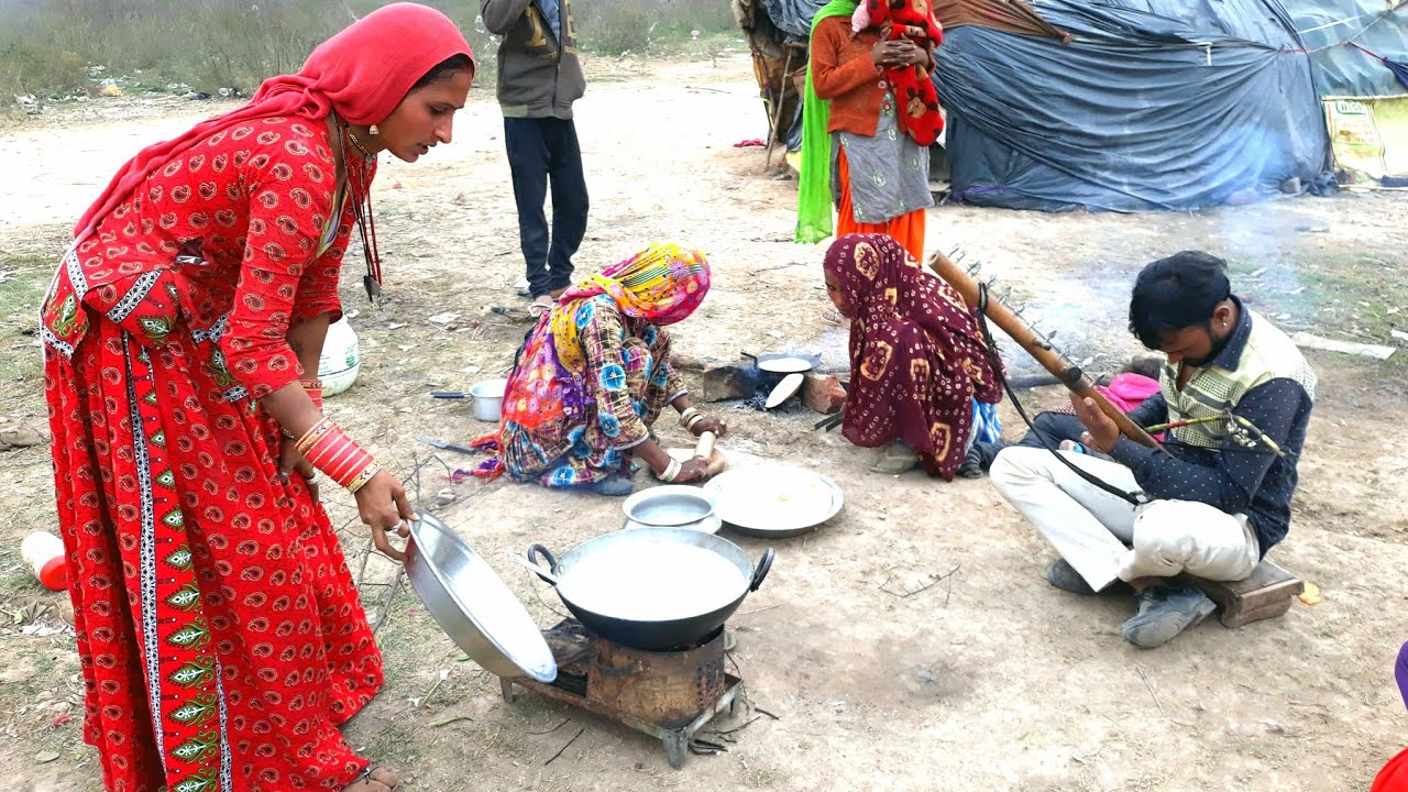 अभी हाल ही में, 15 अक्टूबर को इंटरनेशनल डे ऑफ रूरल वूमेन' मनाया गया। इस बार का थीम था - लैंगिक समानता के लिए सतत अवसंरचना, सेवाएं और सामाजिक संरक्षण और ग्रामीण महिलाओं और लड़कियों का सशक्तिकरण (Sustainable infrastructure, services and social protection for gender equality and the empowerment of rural women and girls).