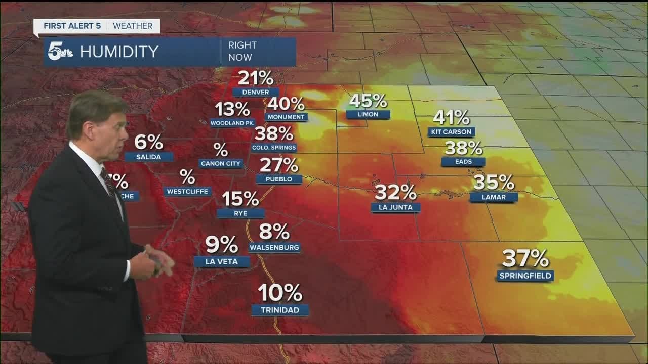 Hot and dry weather heading into the weekend - YouTube