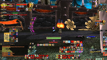 World of Warcraft 3.3.5a (WotLK) - Molten-WoW - Fly hacking Priest