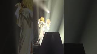 Kesha Performs Her Legendary Hit Tik Tok In La