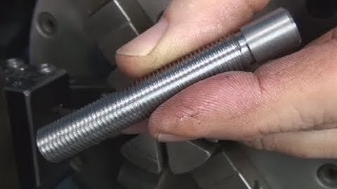 Carriage Stop Spindle Part One, Turning the Diameter and Cutting the Thread