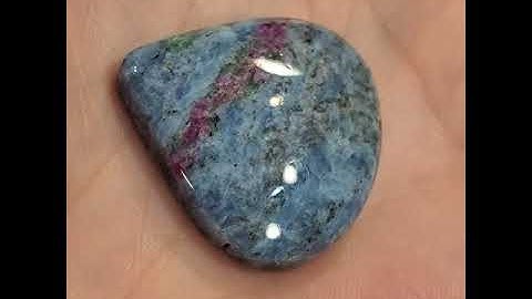 Ruby in Kyanite Cab Pearshape