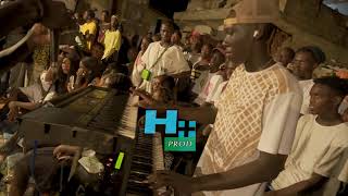 Video thumbnail of "Le frère de Samba Diarra Mbaye fait un beau rythme de piano avec Papa Noukhoum... DU JAMAIS VU......"