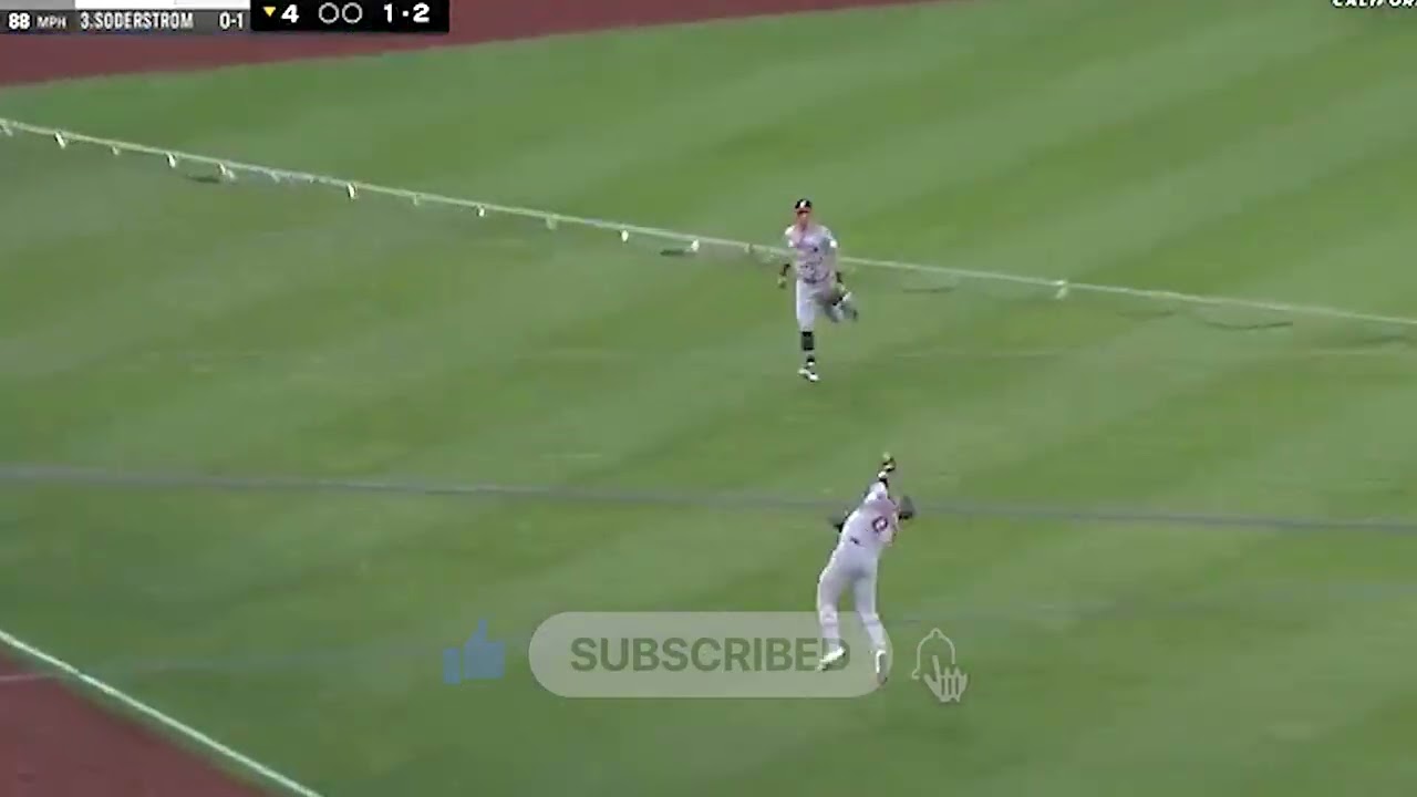 Luis Guillorme just made an insane catch