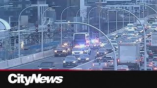 GO bus involved in multi-vehicle crash on Gardiner