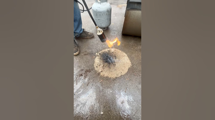 Do it yourself HOT asphalt patching with a torch 🔥#asphalt #construction #diy