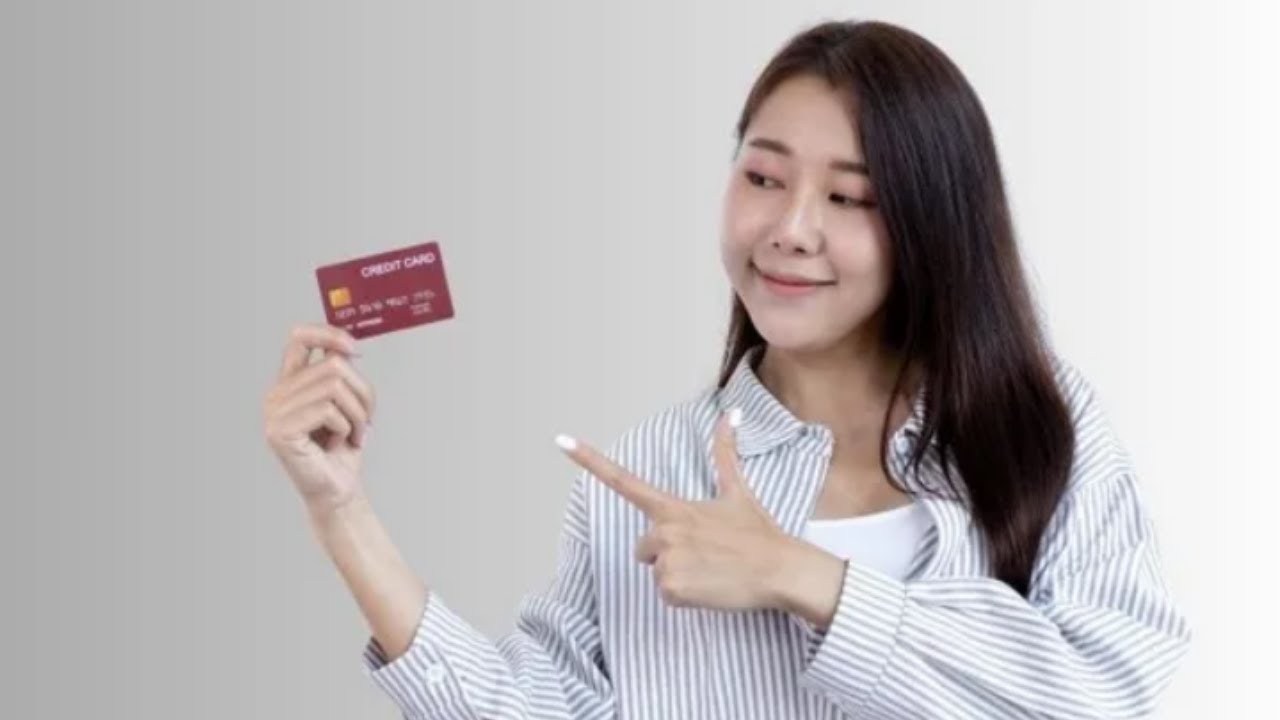 Credit Card Addiction - Signs & How To Overcome It