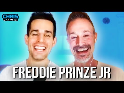 Video: Valor neto de Freddie Prinze Jr.: Wiki, casado, familia, boda, salario, hermanos